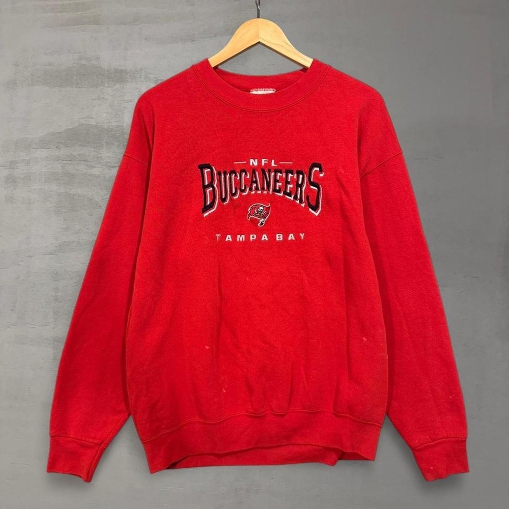 Vintage Lee Sport Tampa Bay Buccaneers Sweatshirt‎ Red Embroidered Large